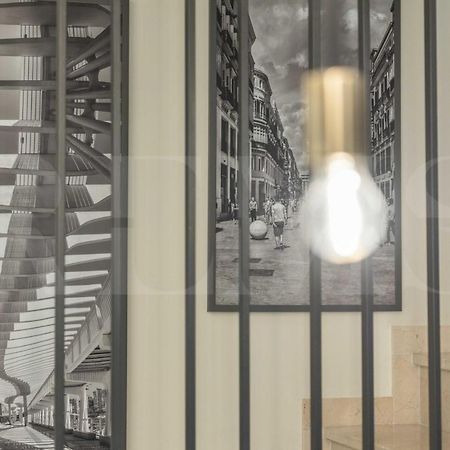 מאלגה Lovely Duplex With Private Parking Near City Center By Rems מראה חיצוני תמונה