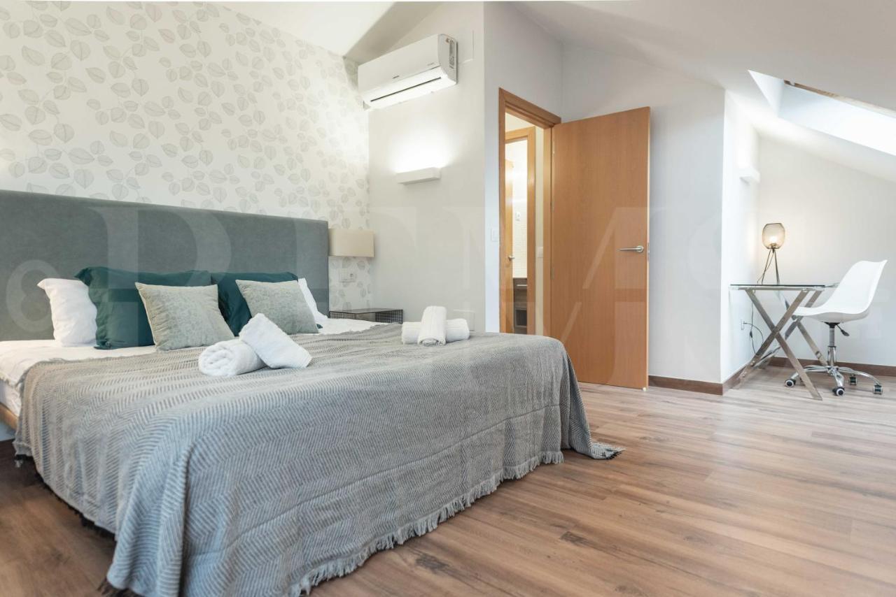 מאלגה Lovely Duplex With Private Parking Near City Center By Rems מראה חיצוני תמונה