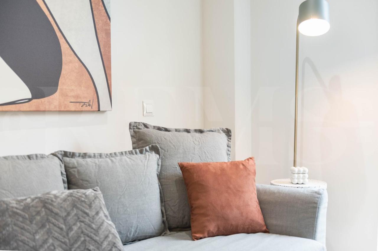מאלגה Lovely Duplex With Private Parking Near City Center By Rems מראה חיצוני תמונה