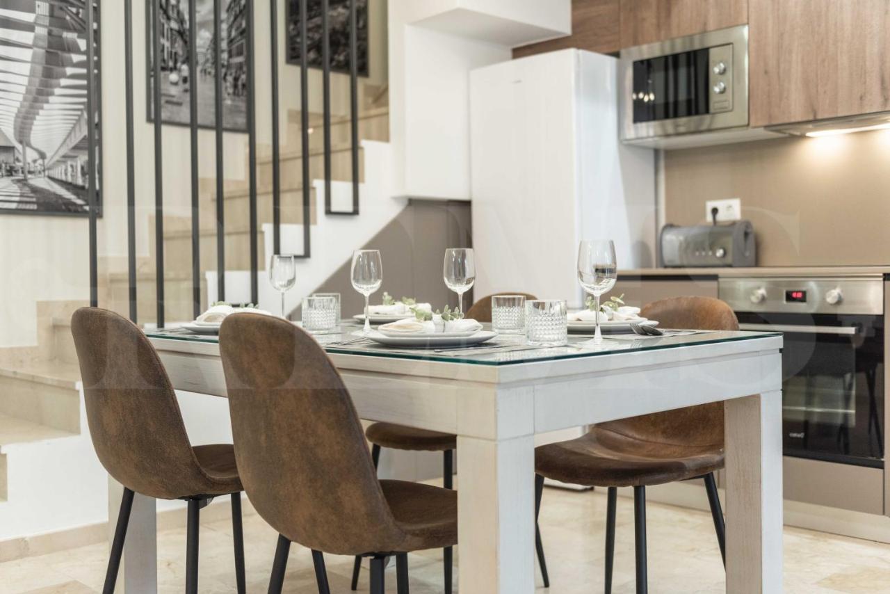 מאלגה Lovely Duplex With Private Parking Near City Center By Rems מראה חיצוני תמונה