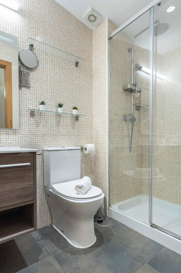 מאלגה Lovely Duplex With Private Parking Near City Center By Rems מראה חיצוני תמונה