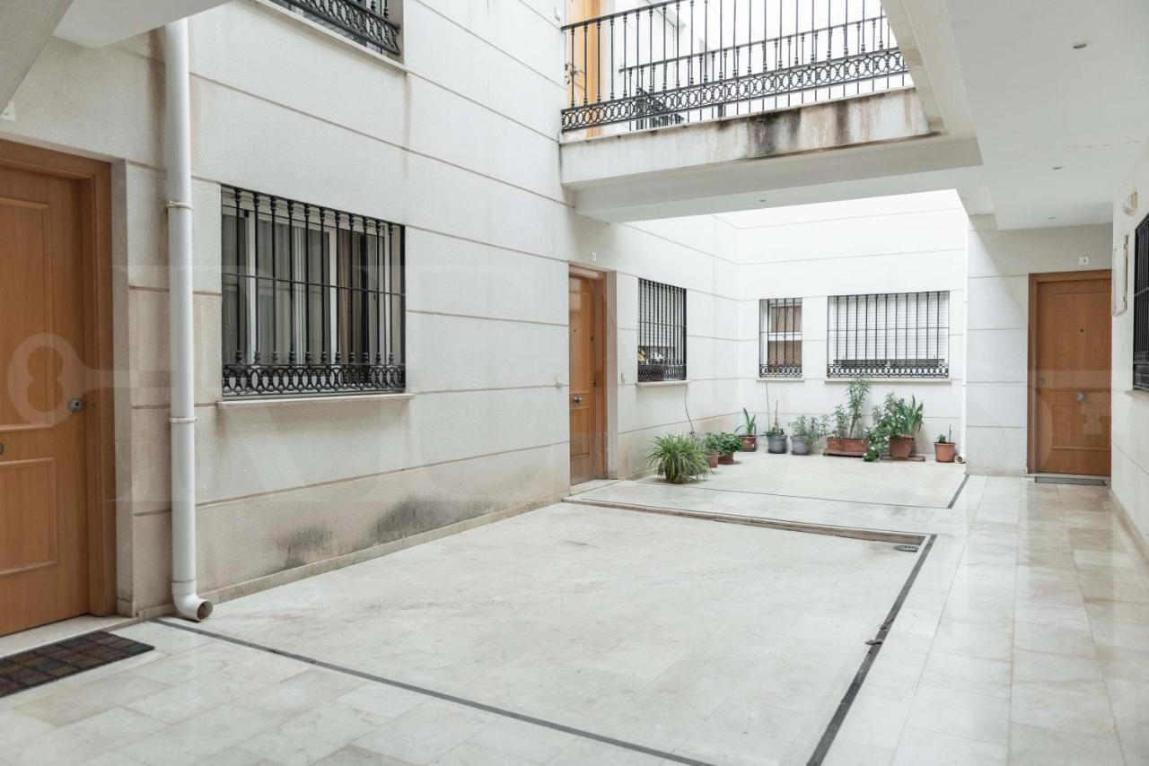 מאלגה Lovely Duplex With Private Parking Near City Center By Rems מראה חיצוני תמונה