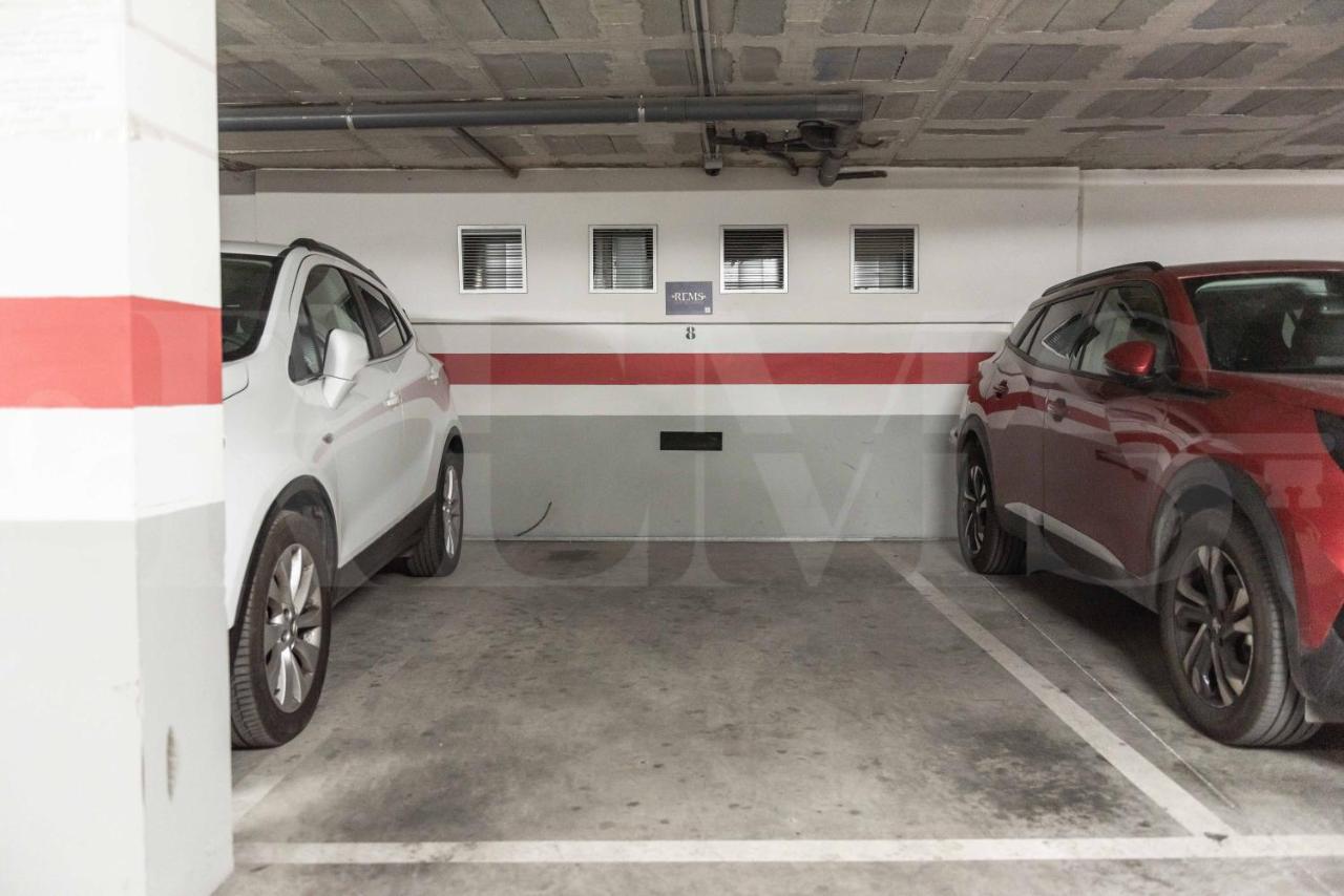 מאלגה Lovely Duplex With Private Parking Near City Center By Rems מראה חיצוני תמונה